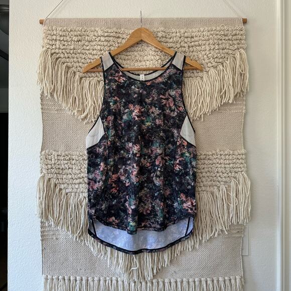 Lululemon Sculpt Tank II - Picture 1 of 7
